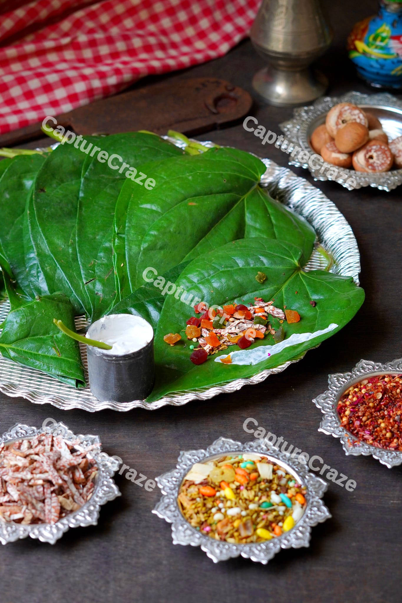 Tray with spicy and sweets